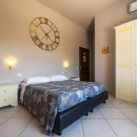 Oda ve Kahvaltı Alma Lucca
