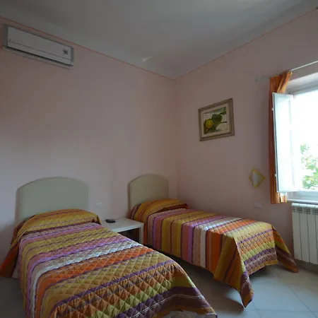 Oda ve Kahvaltı Alma Lucca